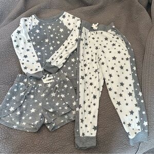 BCBG Girls Starry Gray and White Pajama Set size Small S 7/8 Fleece 3 Piece Soft